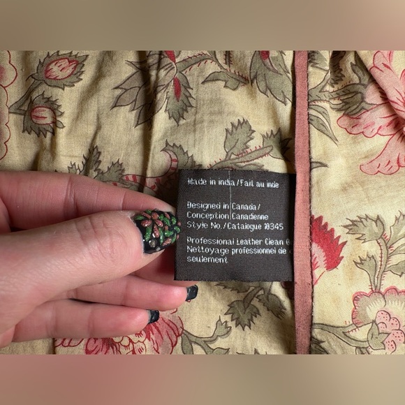 Women’s Danier Leather Jacket - Picture 6 of 10